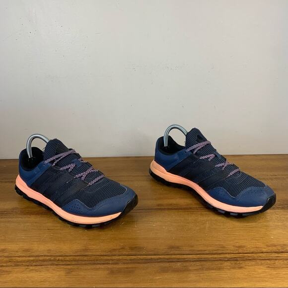 Adidas Terrex Womens Trail Running Shoe Size 7 - Picture 4 of 9